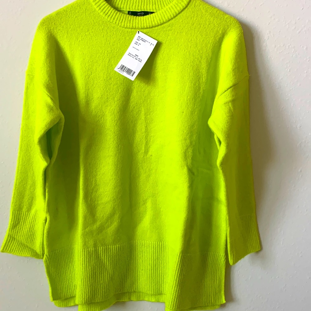 Mango (New) Lime green sweater